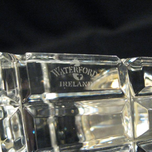 WATERFORD CRYSTAL OBELISK QUARTZ CLOCK - Picture 4 of 4